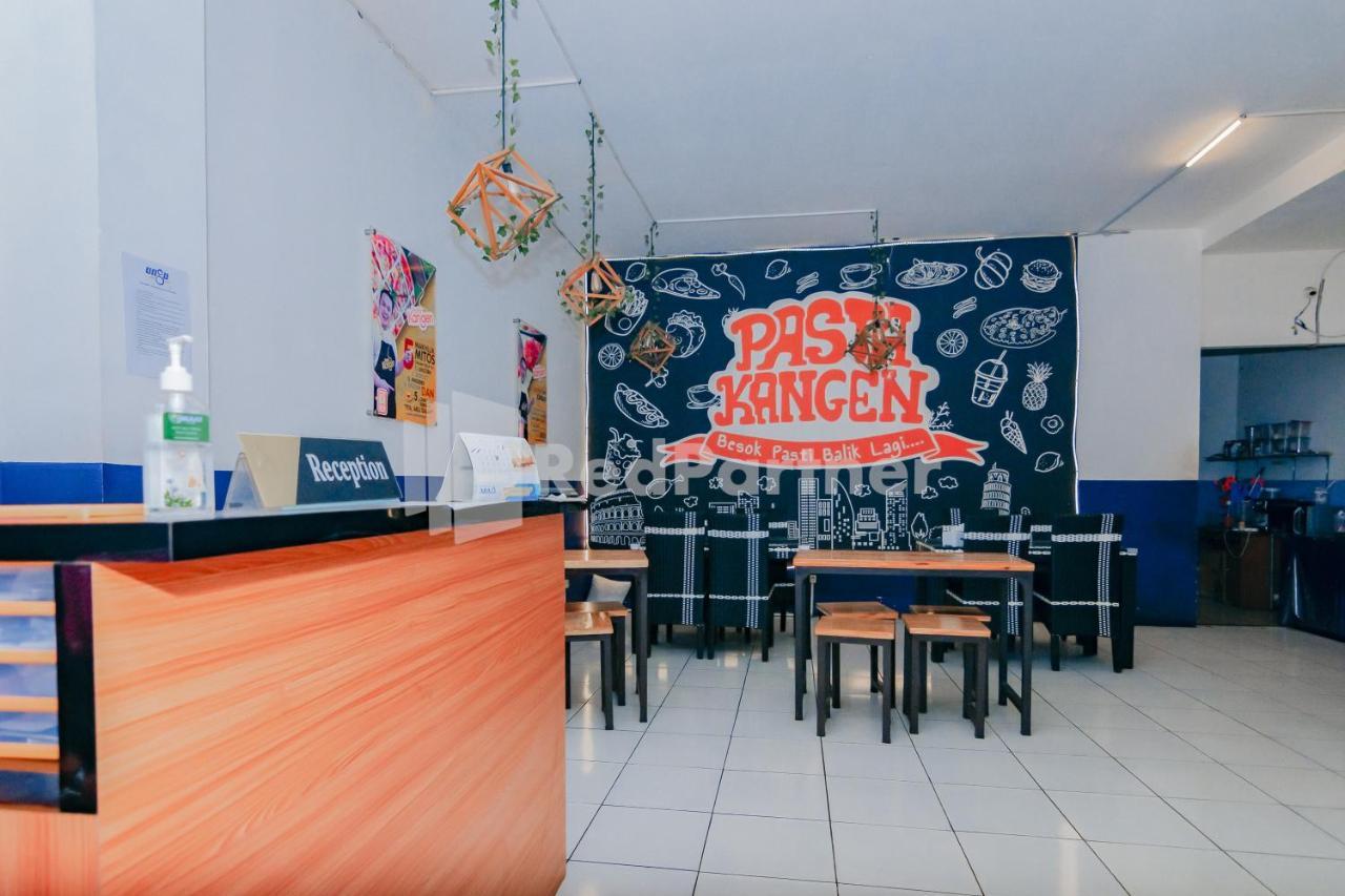 Ungu Kangen Hotel Bogor Mitra Reddoorz Luaran gambar