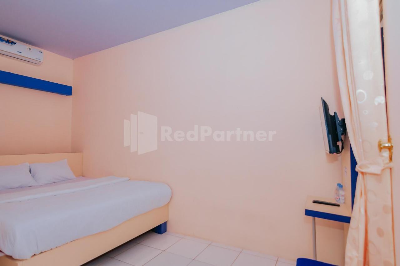 Ungu Kangen Hotel Bogor Mitra Reddoorz Luaran gambar