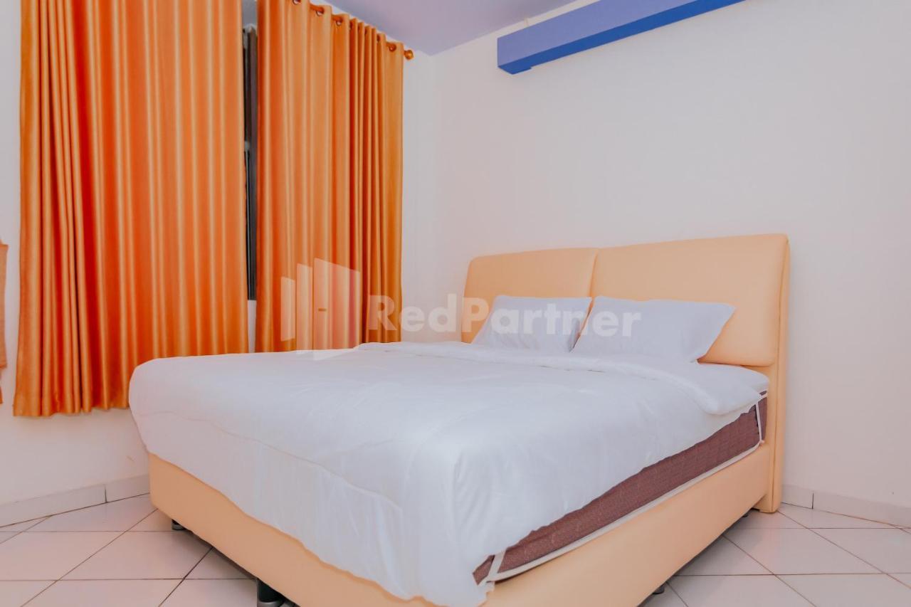 Ungu Kangen Hotel Bogor Mitra Reddoorz Luaran gambar